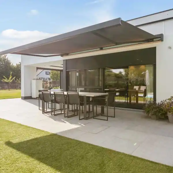 zonwering Nieuw-Vennep